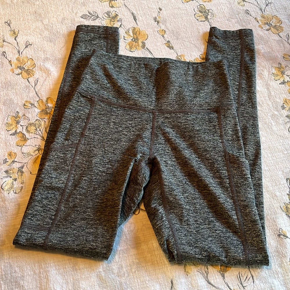 Aerie Play Leggings with pockets Size Small